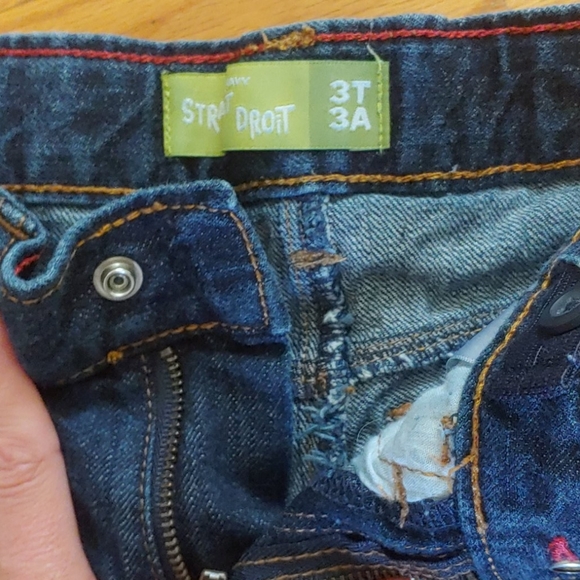 EUC Old Navy Jeans 3t - Picture 2 of 4
